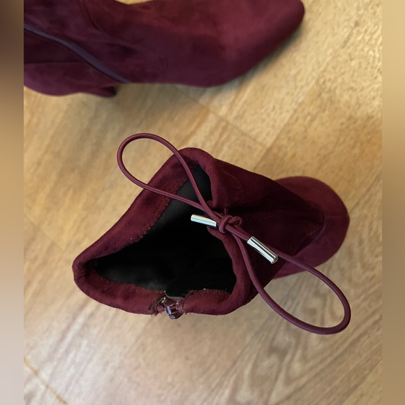 Burgundy ankle booties size 11 wide - Picture 6 of 10